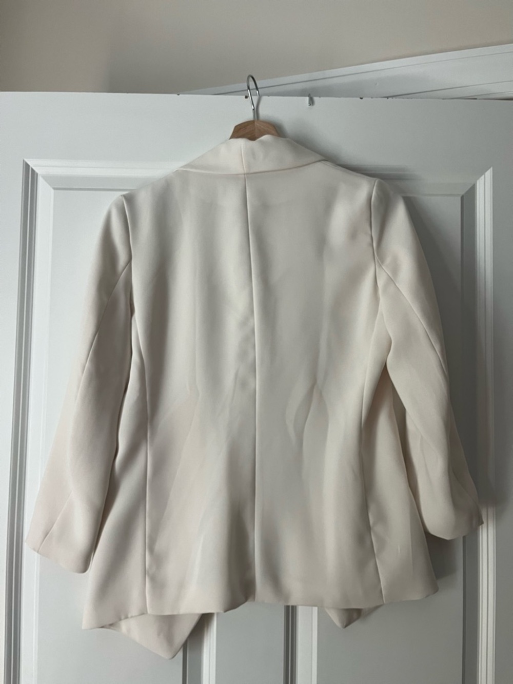 H&M Cream Open-Front Blazer - Picture 2 of 3